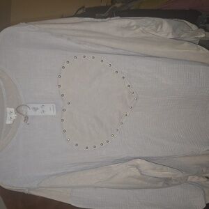 Chic Beige Women's Sweatshirt with Heart Embellishment